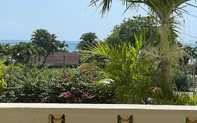 Petals Lovely Beach Villa